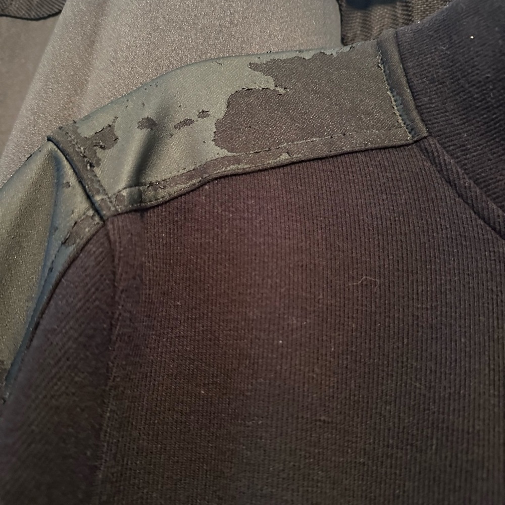 Men’s Jacket - Picture 2 of 3